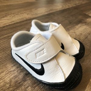 Baby Nike Velcro